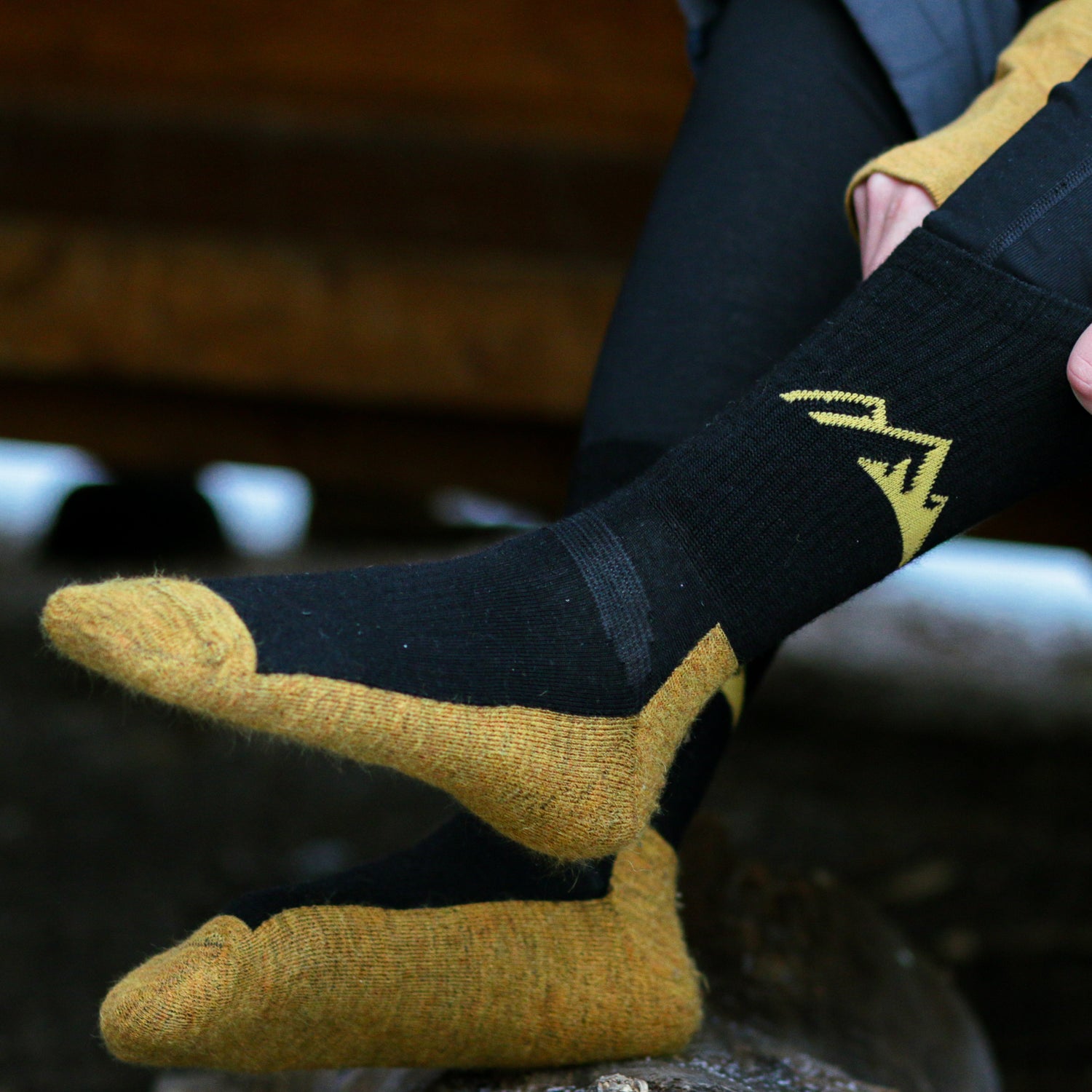 Polku alpacawool socks black yellow product picture